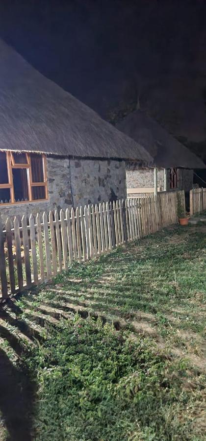 Le Tai Village Resort Near Solio Game Reserve Mweiga Екстер'єр фото