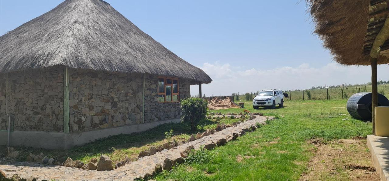 Le Tai Village Resort Near Solio Game Reserve Mweiga Екстер'єр фото