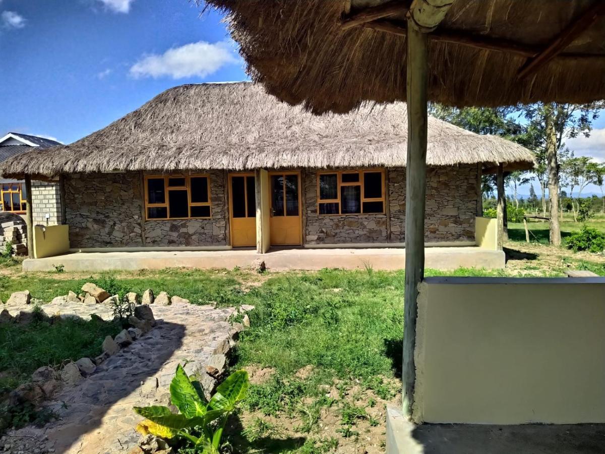 Le Tai Village Resort Near Solio Game Reserve Mweiga Екстер'єр фото