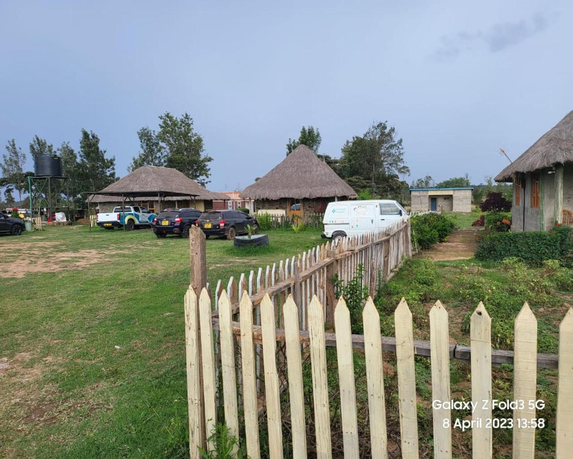 Le Tai Village Resort Near Solio Game Reserve Mweiga Екстер'єр фото