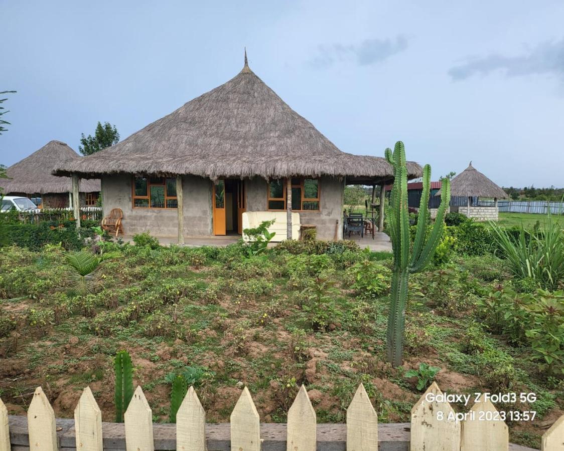 Le Tai Village Resort Near Solio Game Reserve Mweiga Екстер'єр фото