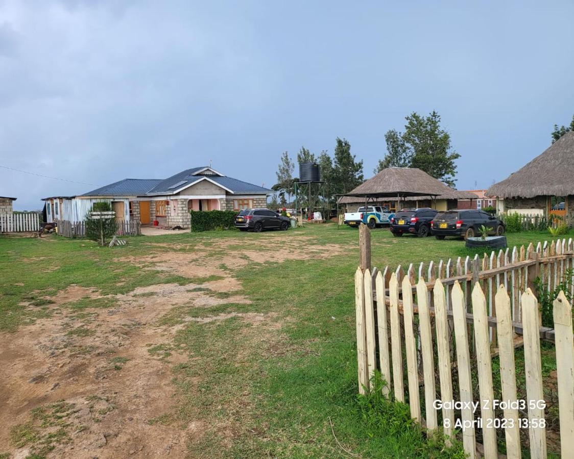 Le Tai Village Resort Near Solio Game Reserve Mweiga Екстер'єр фото