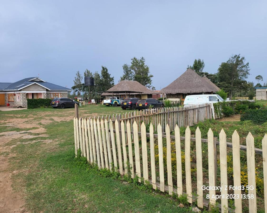 Le Tai Village Resort Near Solio Game Reserve Mweiga Екстер'єр фото